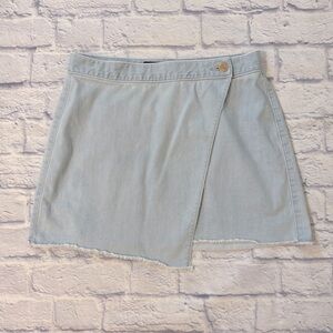 Express Jeans Denim Wrap Skirt Light Wash Blue Denim Cut Off Hem Size 10